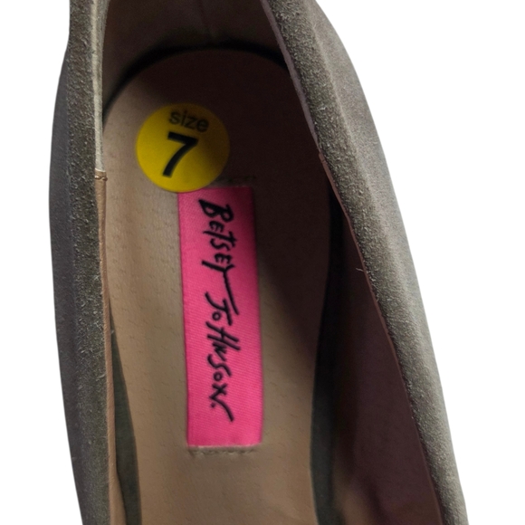 Betsey Johnson Women's Taupe Wedges With Rhinestones And Cute Bows Size 7 - Picture 4 of 8